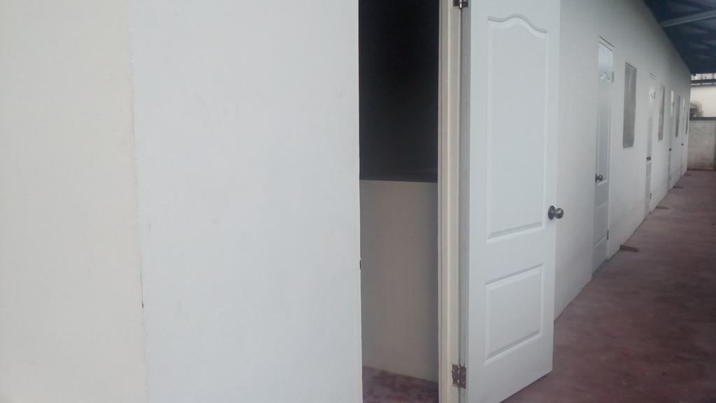 Hofste Appartementen パラマリボ エクステリア 写真
